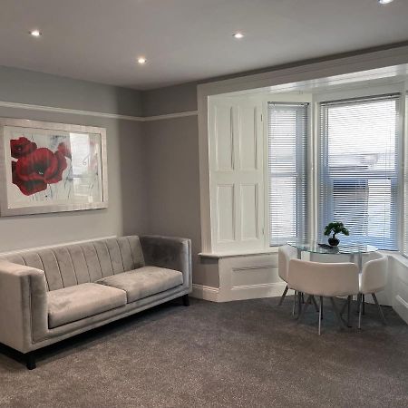 Large 1 Bedroom Flat With Private Parking Plymouth Eksteriør billede